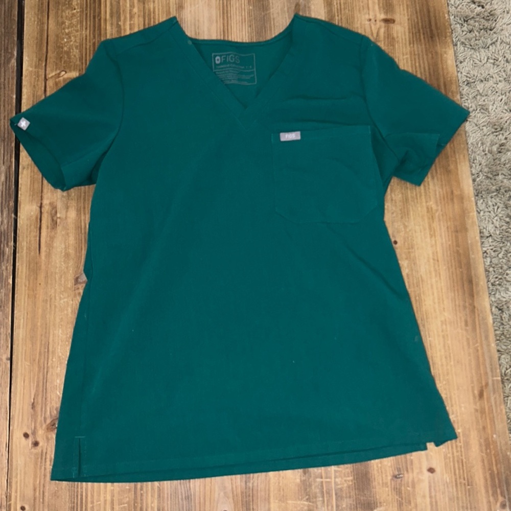 Figs Hunter Green Catarina One Pocket Top S